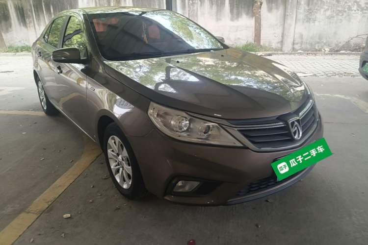 Used Baojun 630 2016 1.5L manual Comfort trim level Front Right 45 Deg