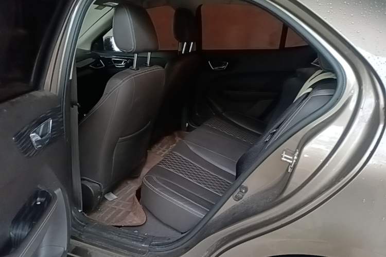 Used Baojun 630 2016 1.5L manual Comfort trim level Left Rear Seat