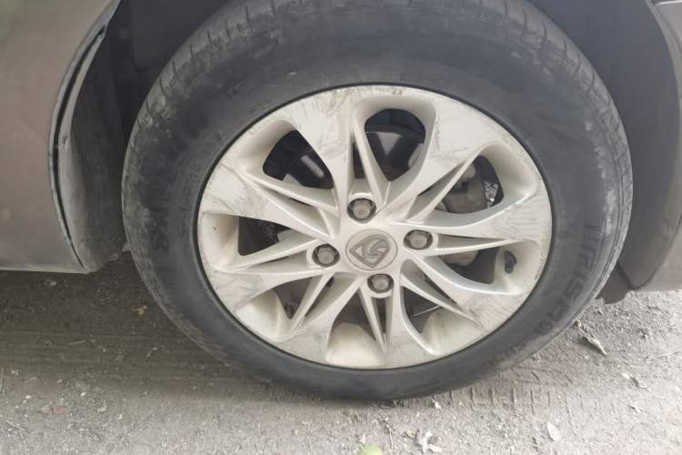 Used Baojun 630 2016 1.5L Manual Standard Edition Right Front Wheel Hub