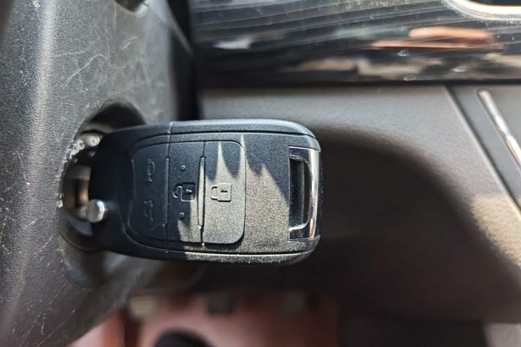 Used Baojun 630 2016 1.5L manual Comfort trim level Vehicle Key
