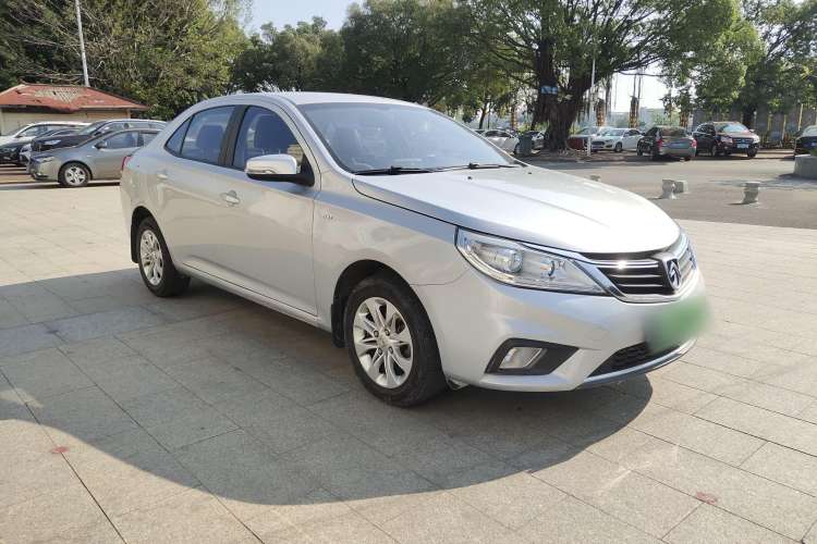 Used Baojun 630 2016 1.5L automatic comfort version Exterior 2