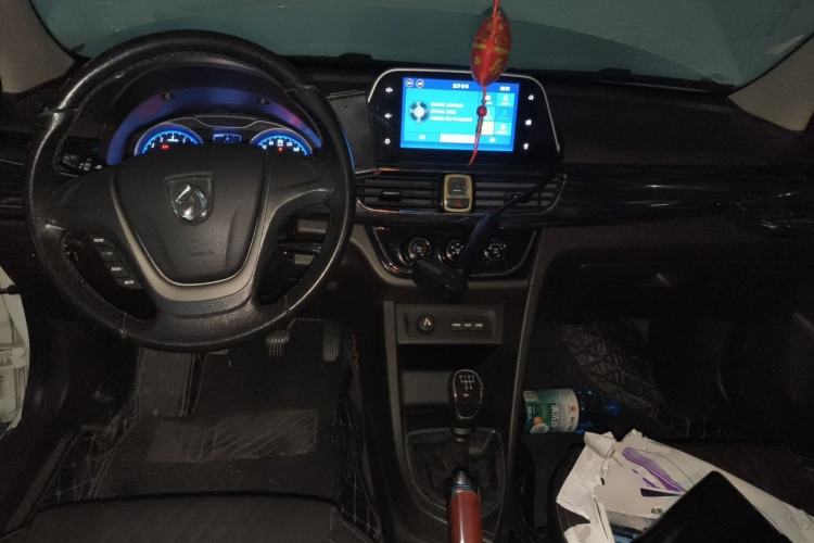 Used Baojun 630 2016 1.5L Manual Elite Edition Center Console
