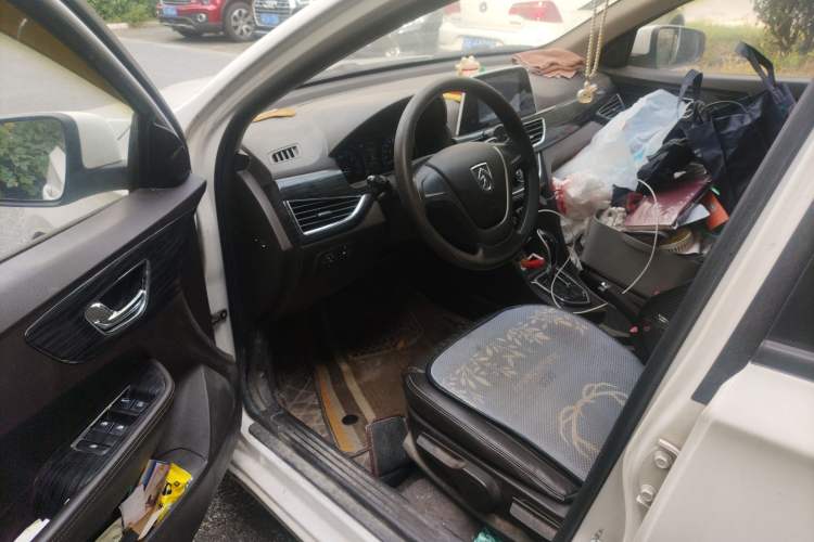 Used Baojun 630 2016 1.5L automatic comfort version Driver Seat