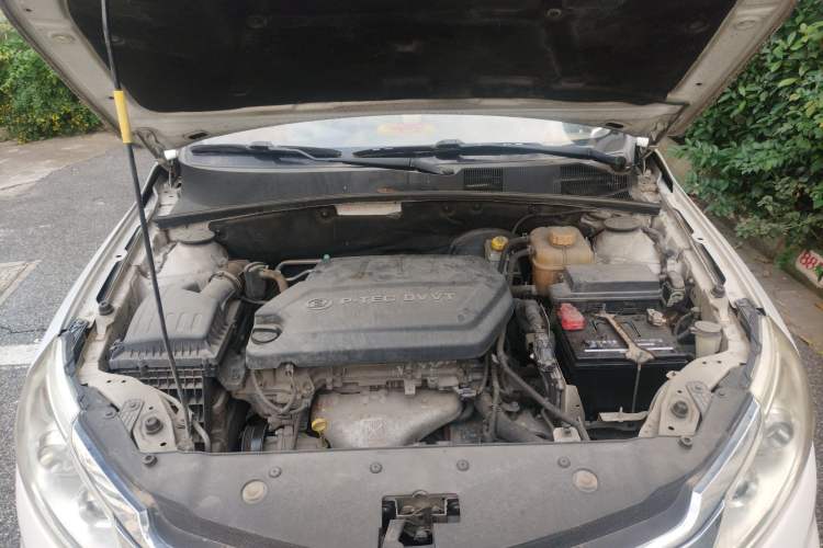Used Baojun 630 2016 1.5L automatic comfort version Engine Bay