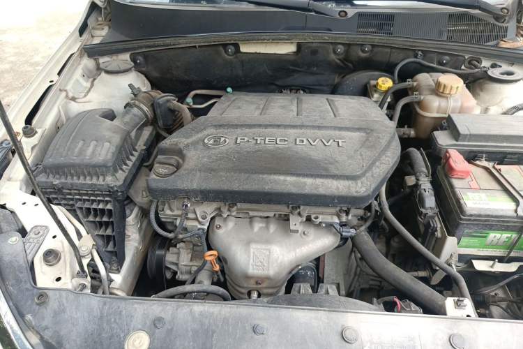 Used Baojun 630 2016 1.5L manual Comfort trim level Engine Bay