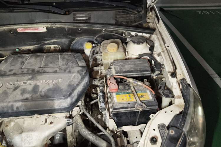 Used Baojun 630 2016 1.5L Manual Elite Edition Engine Bay Left