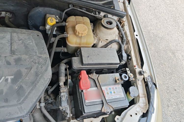 Used Baojun 630 2016 1.5L Manual Standard Edition Engine Bay Left