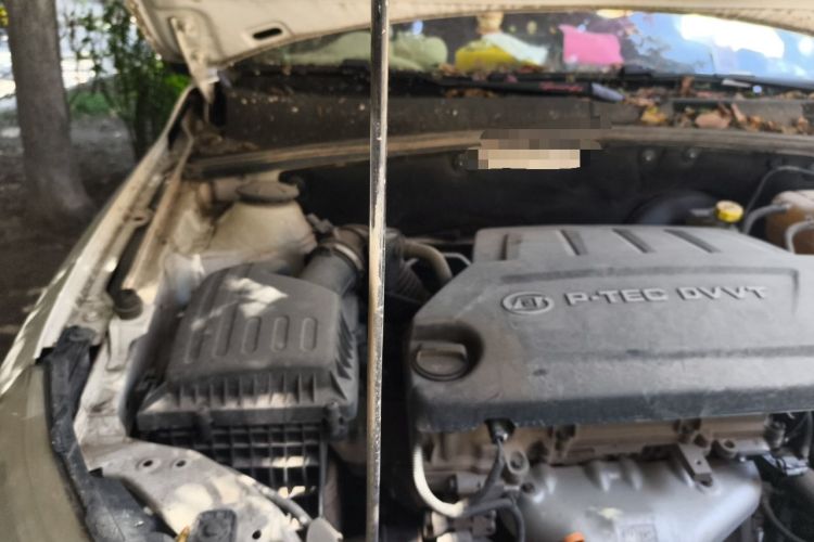 Used Baojun 630 2016 1.5L manual Comfort trim level Engine Bay Right