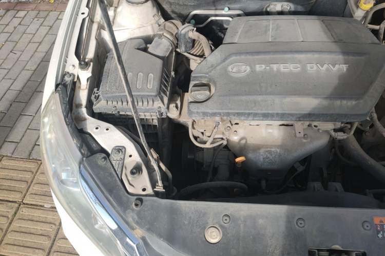 Used Baojun 630 2016 1.5L Manual Elite Edition Engine Bay Right