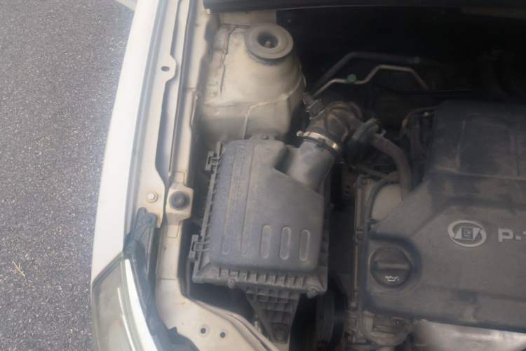Used Baojun 630 2016 1.5L automatic comfort version Engine Bay Right