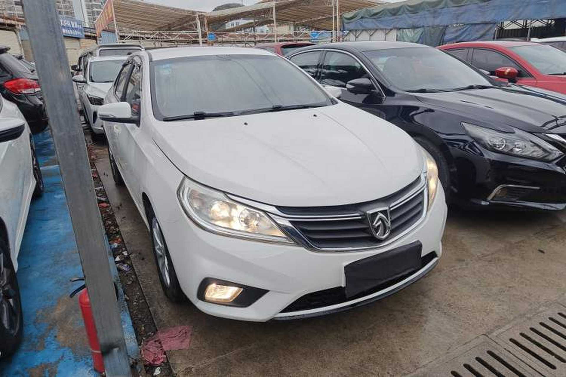 Used Baojun 630 2016 1.5L manual Comfort trim level Front Right 45 Deg