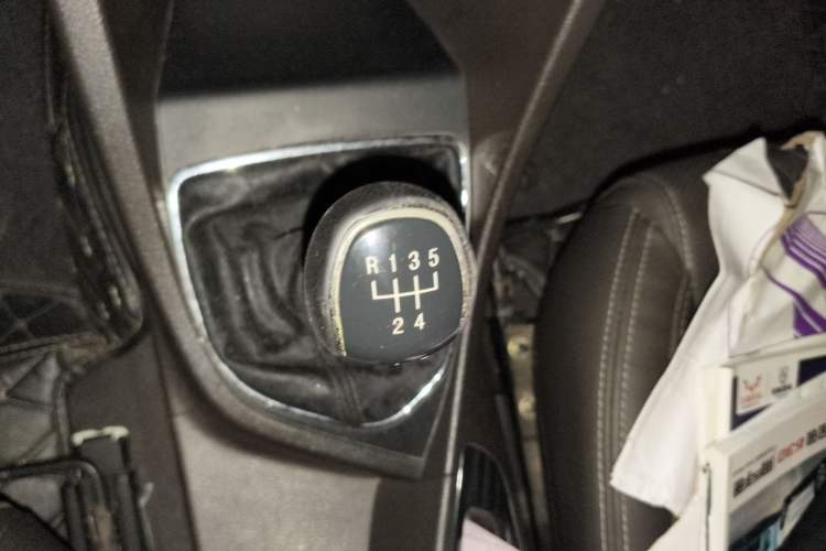 Used Baojun 630 2016 1.5L Manual Elite Edition Gear Lever