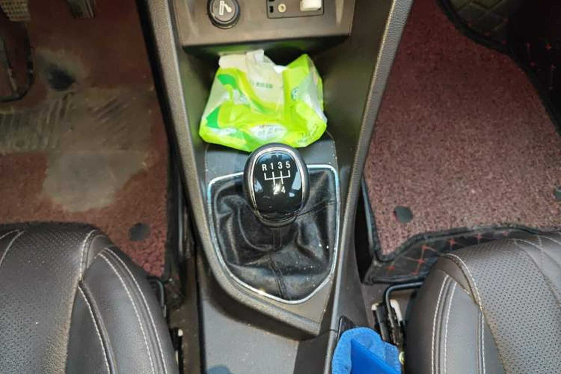 Used Baojun 630 2016 1.5L Manual Standard Edition Gear Lever