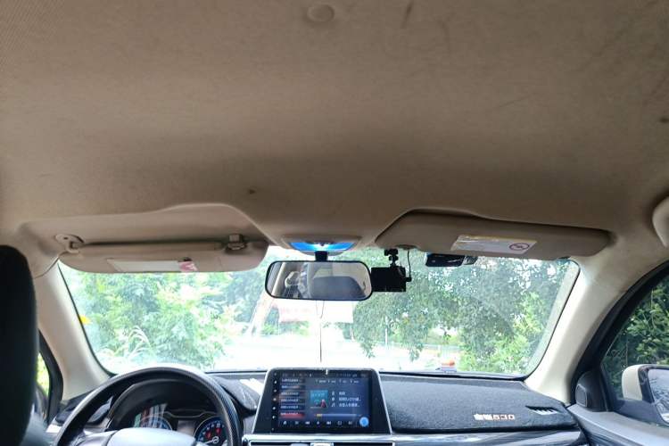 Used Baojun 630 2016 1.5L manual Comfort trim level Headliner