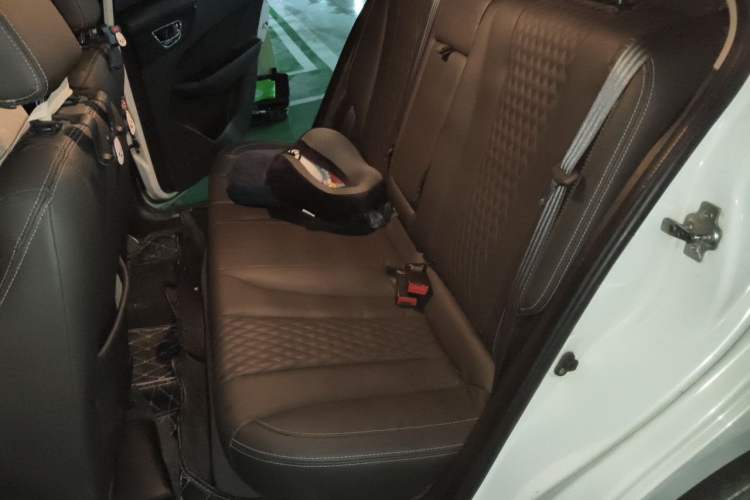 Used Baojun 630 2016 1.5L Manual Elite Edition Left Rear Seat