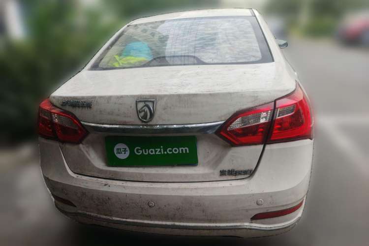 Used Baojun 630 2016 1.5L automatic comfort version Rear