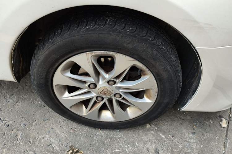 Used Baojun 630 2016 1.5L Manual Elite Edition Right Front Wheel Hub