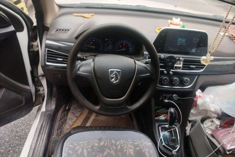 Used Baojun 630 2016 1.5L automatic comfort version Steering Wheel