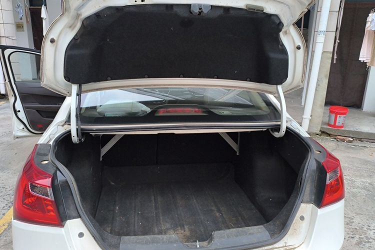 Used Baojun 630 2016 1.5L Manual Elite Edition Trunk