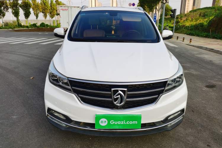 Used Baojun 730 2017 1.8L iAMT Prestige Version 7 Seats Exterior 1
