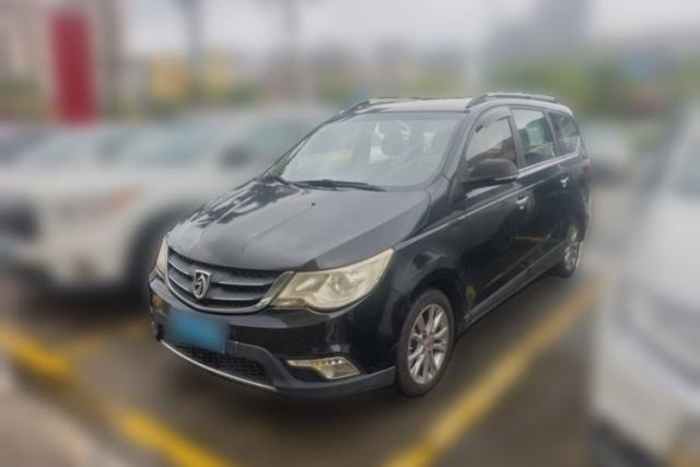 Used Baojun 730 2014 1.5L manual Comfort version 7 seats