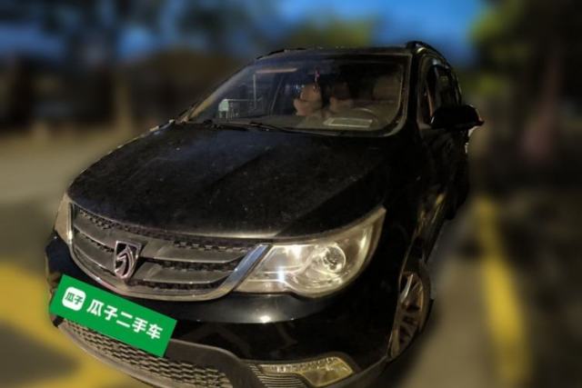 Used Baojun 730 2014 1.5L manual Comfort ESP version 7 seats