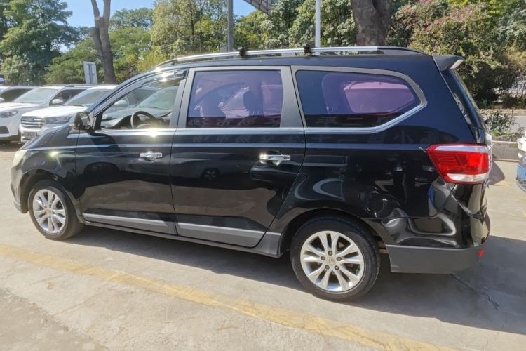 Used Baojun 730 2014 1.5L manual Comfort ESP version 7 seats Exterior 2