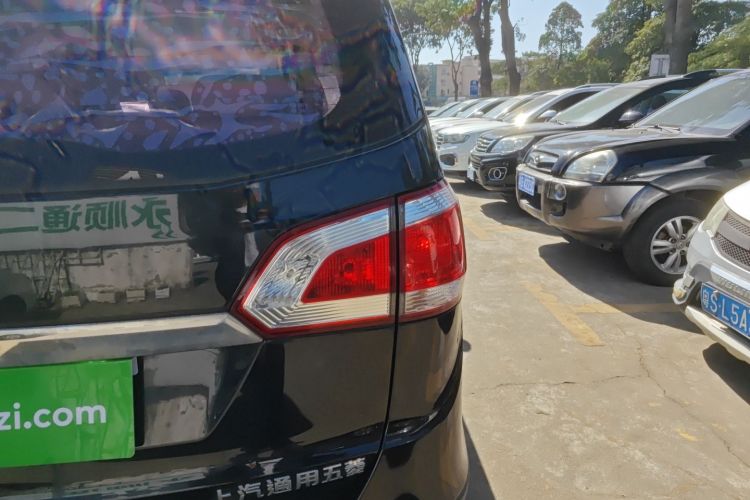 Used Baojun 730 2014 1.5L manual Comfort ESP version 7 seats Exterior 3