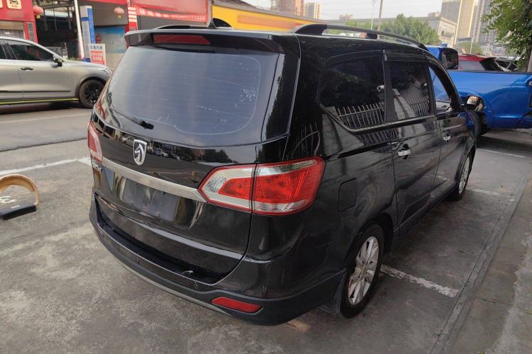 Used Baojun 730 2014 1.5L Manual Luxury Navigation ESP Version 7 Seats Exterior 5
