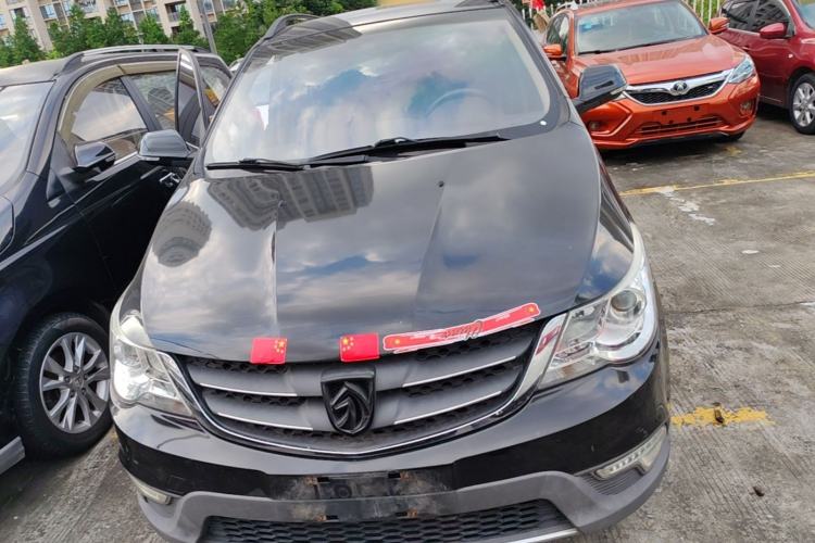 Used Baojun 730 2014 1.5L manual Comfort ESP version 7 seats Front