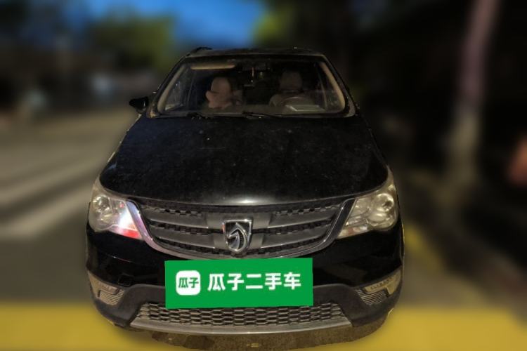 Used Baojun 730 2014 1.5L manual Comfort ESP version 7 seats Front