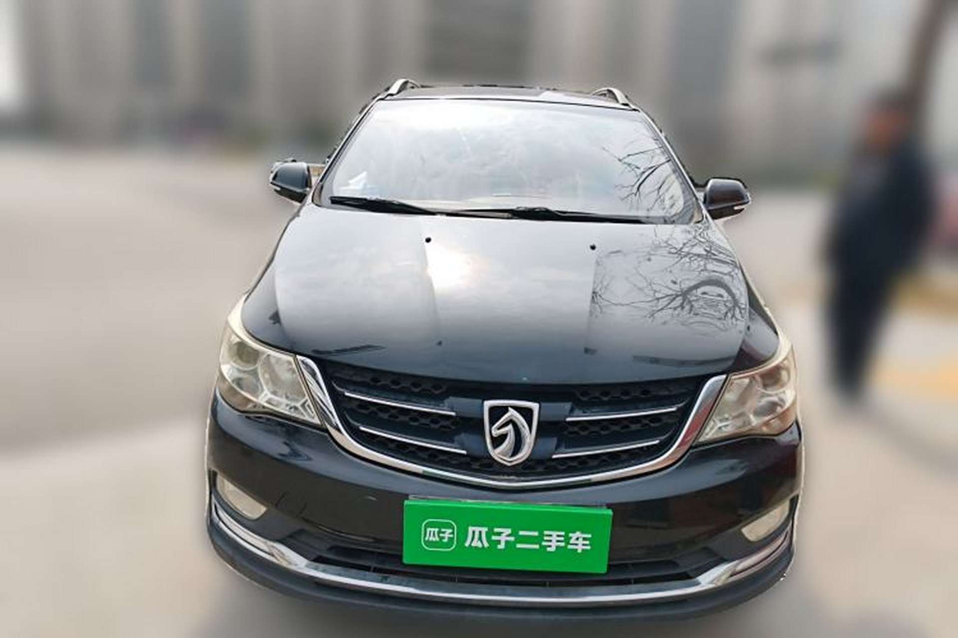 Used Baojun 730 2014 1.5L manual Comfort version 7 seats Front