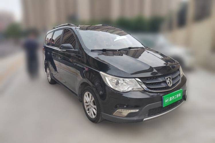 Used Baojun 730 2014 1.5L manual standard version 5 seats Front Right 45 Deg