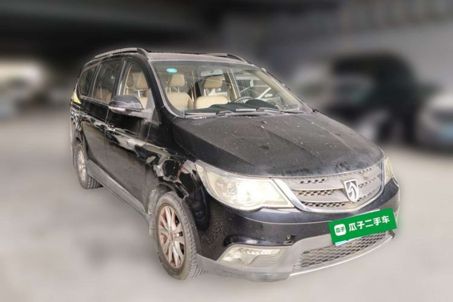 Used Baojun 730 2014 1.8L manual Comfort trim 7-seater Front Right 45 Deg