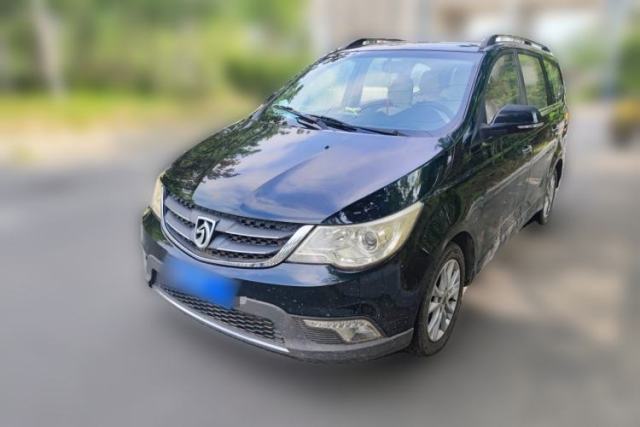 Used Baojun 730 2014 1.5L manual Comfort version 7 seats
