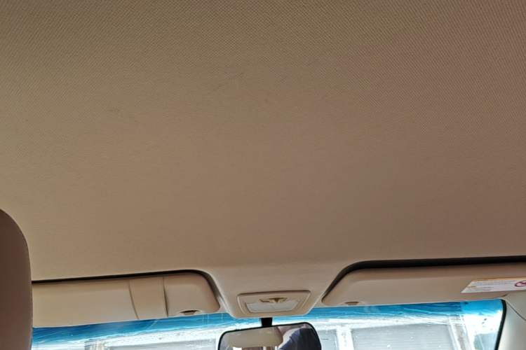 Used Baojun 730 2014 1.5L manual Comfort ESP version 7 seats Headliner