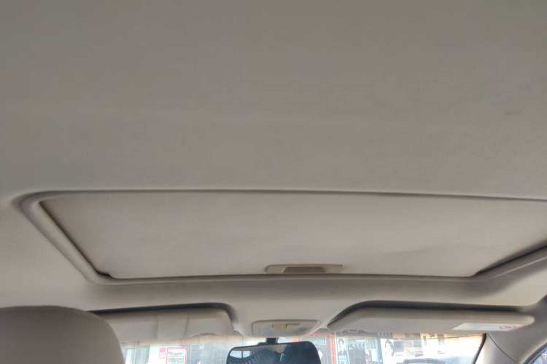 Used Baojun 730 2014 1.5L Manual Luxury Navigation ESP Version 7 Seats Headliner