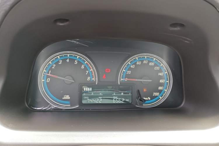 Used Baojun 730 2014 1.5L manual Comfort ESP version 7 seats Instrument Cluster
