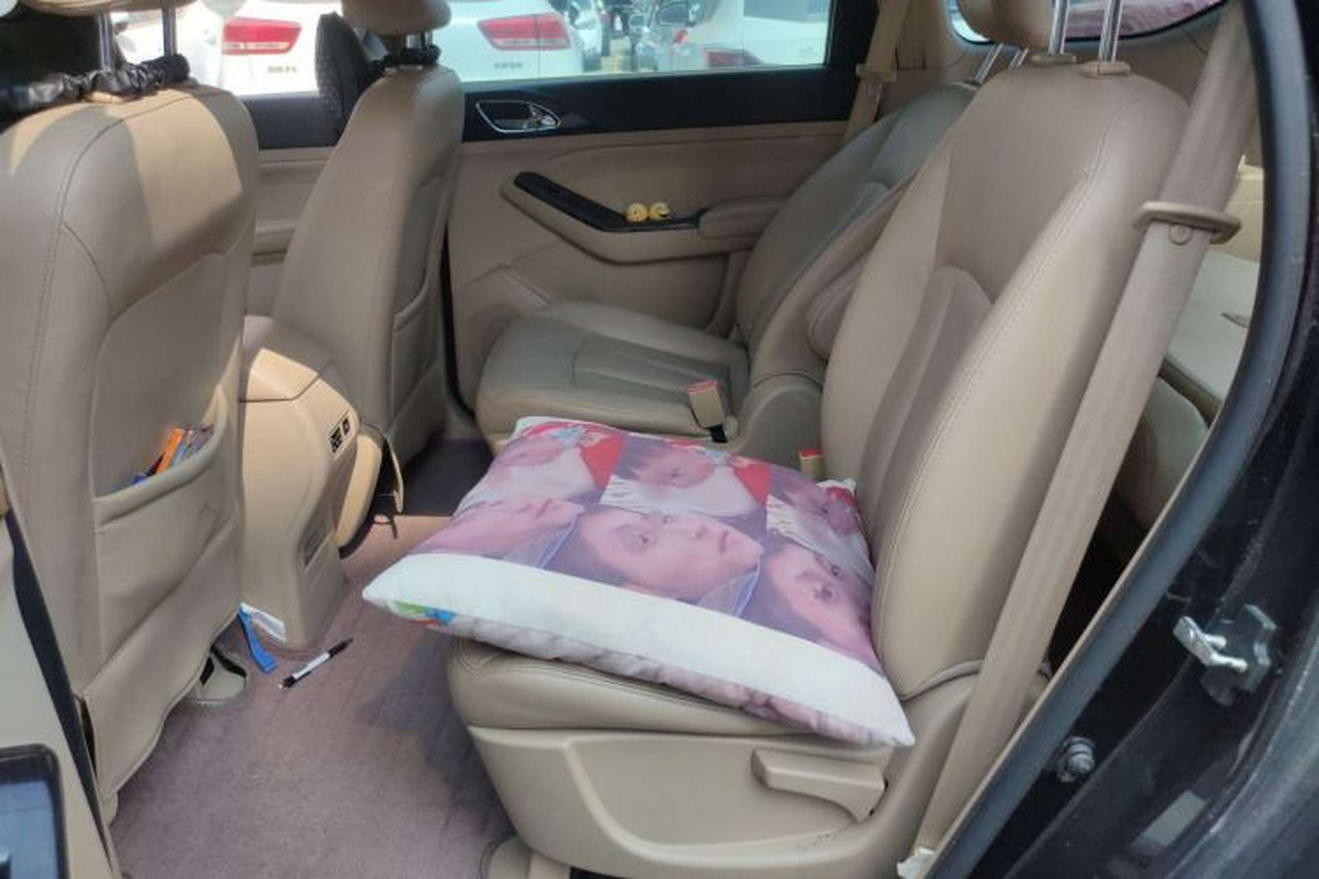 Used Baojun 730 2014 1.5L Manual Luxury Navigation ESP Version 7 Seats Left Rear Seat