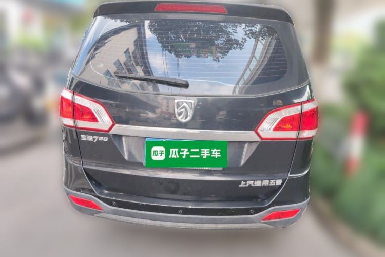 Used Baojun 730 2014 1.5L manual luxury trim 7 seats Rear