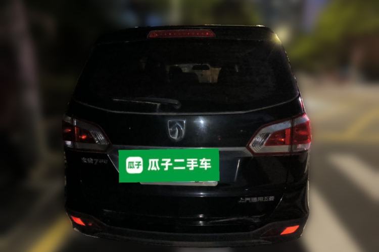 Used Baojun 730 2014 1.5L manual Comfort ESP version 7 seats Rear