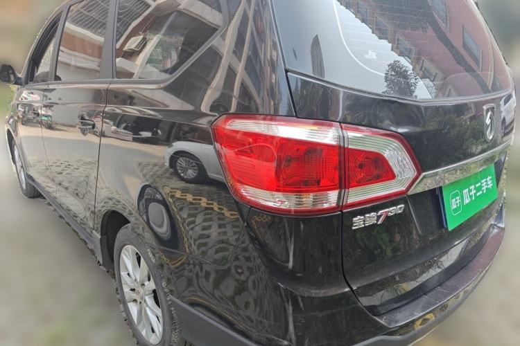 Used Baojun 730 2014 1.5L manual standard trim 7 seats Rear Left 45 Deg