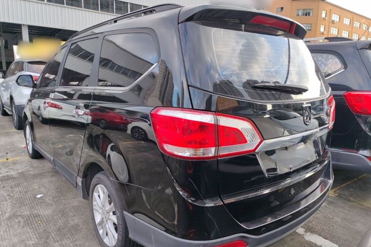Used Baojun 730 2014 1.5L manual Comfort ESP version 7 seats Rear Left 45 Deg
