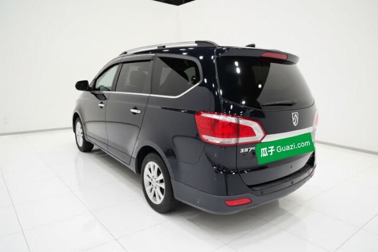 Used Baojun 730 2014 1.5L manual standard trim 7 seats Rear Left 45 Deg