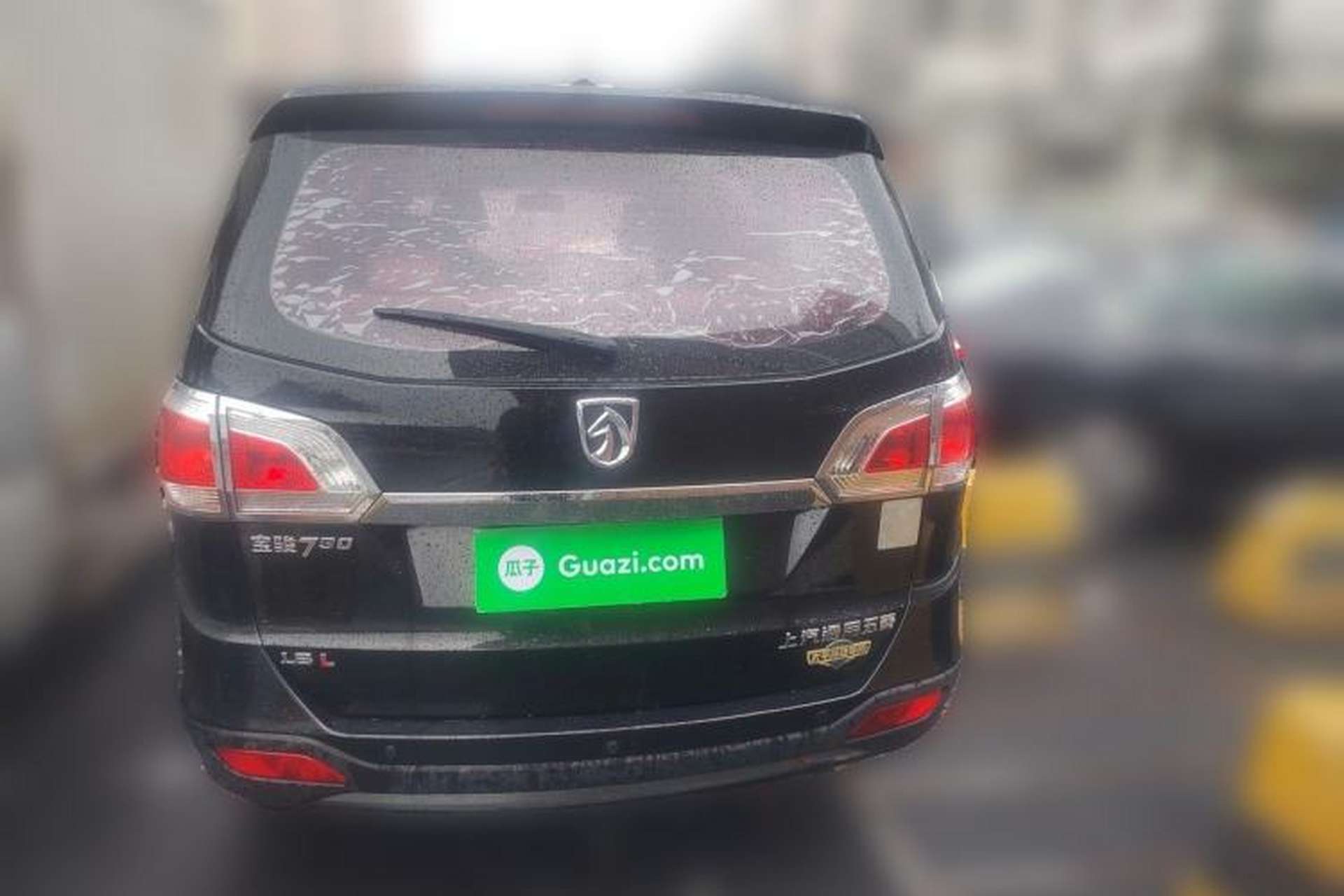 Used Baojun 730 2014 1.5L manual Comfort ESP version 7 seats Rear