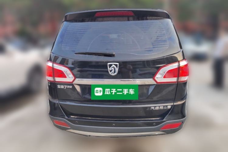 Used Baojun 730 2014 1.5L manual luxury trim 7 seats Rear