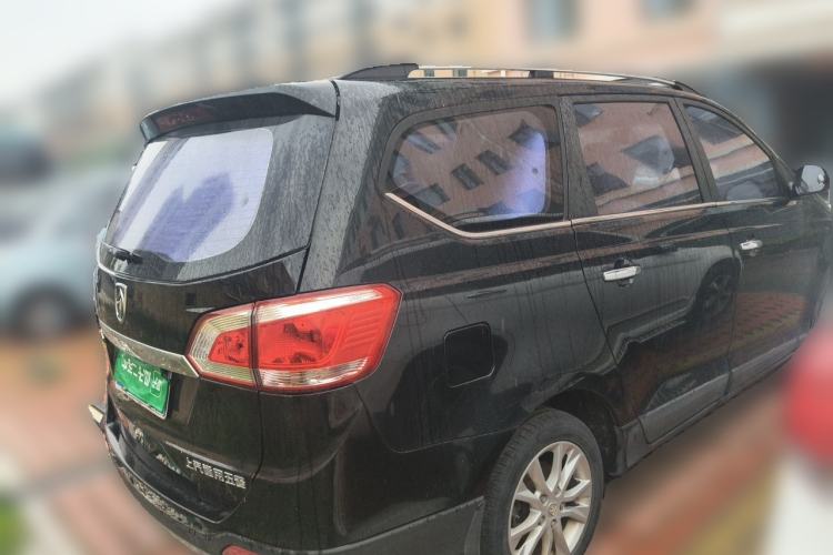 Used Baojun 730 2014 1.5L manual Comfort version 7 seats Rear Right 45 Deg