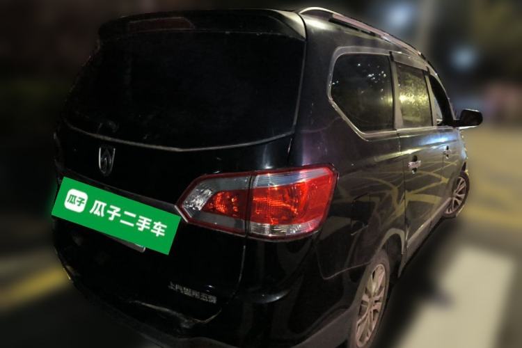 Used Baojun 730 2014 1.5L manual Comfort ESP version 7 seats Rear Right 45 Deg
