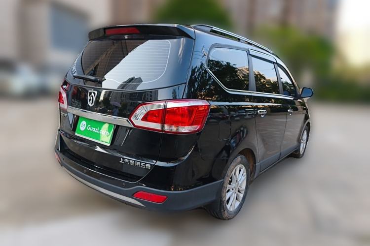 Used Baojun 730 2014 1.5L manual Comfort version 7 seats Rear Right 45 Deg