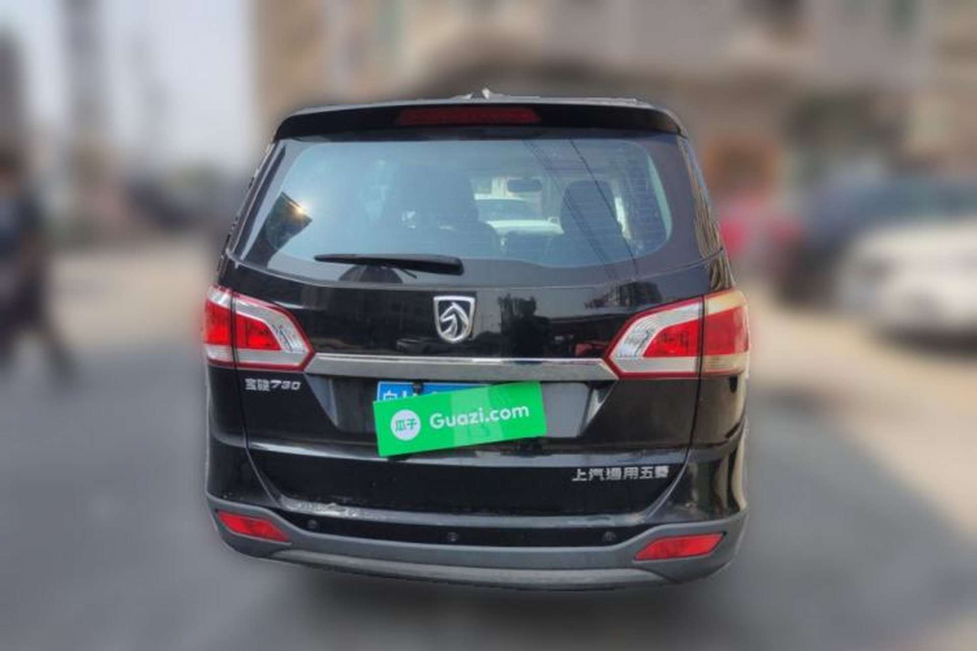 Used Baojun 730 2014 1.5L Manual Luxury Navigation ESP Version 7 Seats Rear